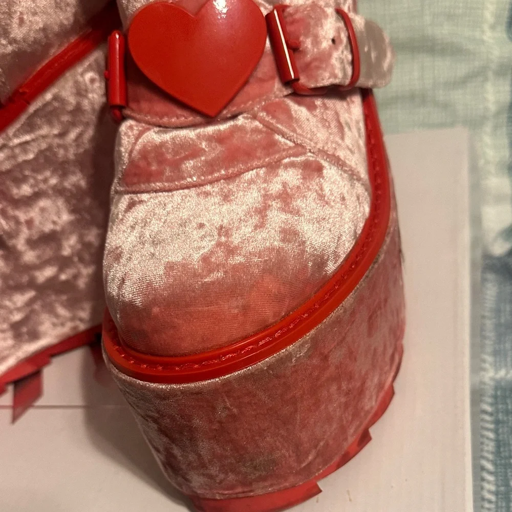 YRU Velvet Platform Boots in Pink with Red Heart Accents - Picture 2 of 7